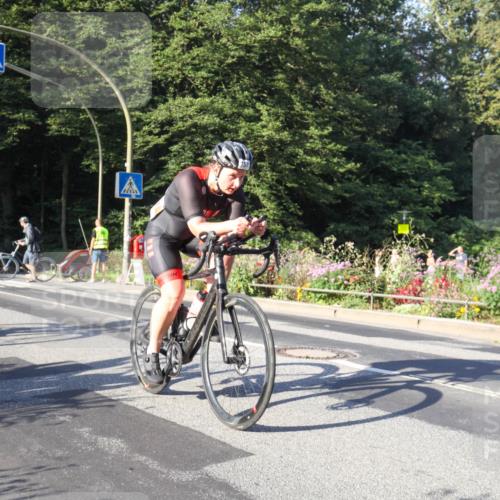 08.09.2024 - Stadtparktriathlon Zöllner http://msf.ph/oto/7039155 08.09.2024 09:12:36 Radfahren 104, 132, 150, 157 meine-sportfotos.de