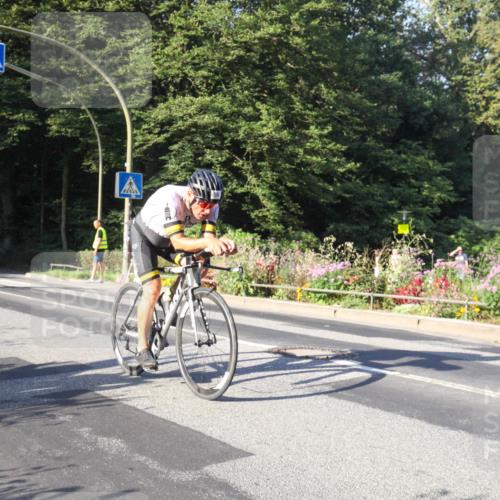 08.09.2024 - Stadtparktriathlon Zöllner http://msf.ph/oto/7039171 08.09.2024 09:12:57 Radfahren 19, 58, 156 meine-sportfotos.de