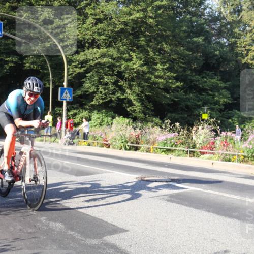 08.09.2024 - Stadtparktriathlon Zöllner http://msf.ph/oto/7039265 08.09.2024 09:15:02 Radfahren 16, 46, 67, 120, 178 meine-sportfotos.de