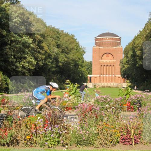 08.09.2024 - Stadtparktriathlon Zöllner http://msf.ph/oto/7039271 08.09.2024 09:25:48 Radfahren 102, 110 meine-sportfotos.de