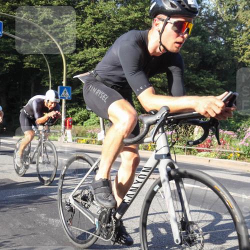 08.09.2024 - Stadtparktriathlon Zöllner http://msf.ph/oto/7039274 08.09.2024 09:15:14 Radfahren 15, 21, 35, 40, 44, 54, 63, 76 meine-sportfotos.de