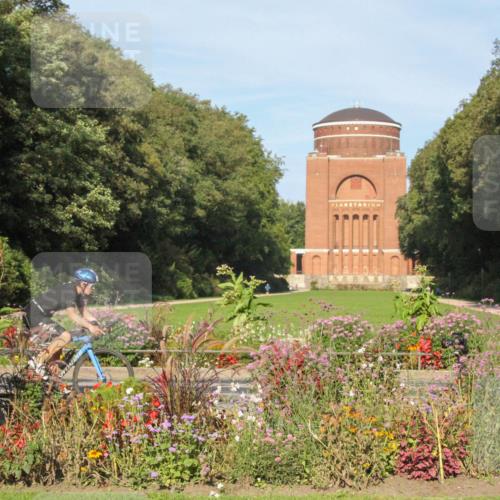 08.09.2024 - Stadtparktriathlon Zöllner http://msf.ph/oto/7039288 08.09.2024 09:26:06 Radfahren 156, 173 meine-sportfotos.de