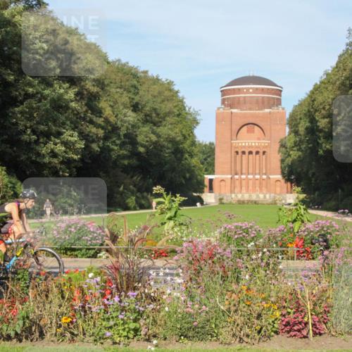 08.09.2024 - Stadtparktriathlon Zöllner http://msf.ph/oto/7039369 08.09.2024 09:28:36 Radfahren 143, 146 meine-sportfotos.de