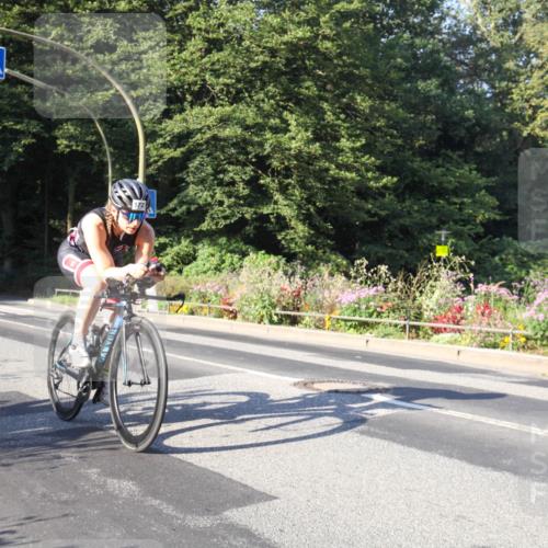 08.09.2024 - Stadtparktriathlon Zöllner http://msf.ph/oto/7039375 08.09.2024 09:17:38 Radfahren 101, 153, 172 meine-sportfotos.de