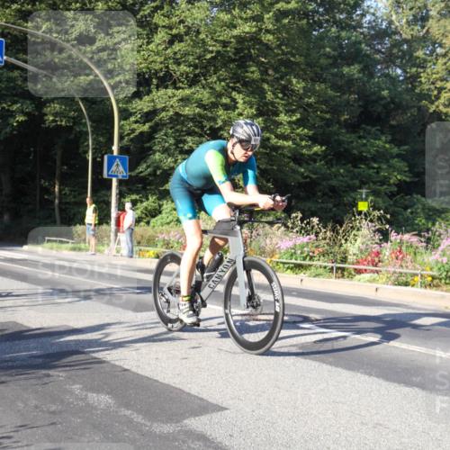 08.09.2024 - Stadtparktriathlon Zöllner http://msf.ph/oto/7039396 08.09.2024 09:18:16 Radfahren 60, 61, 144 meine-sportfotos.de
