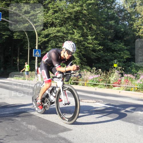 08.09.2024 - Stadtparktriathlon Zöllner http://msf.ph/oto/7039412 08.09.2024 09:19:02 Radfahren 82, 88, 92, 138 meine-sportfotos.de