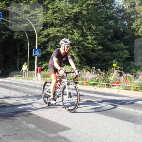08.09.2024 - Stadtparktriathlon Zöllner http://msf.ph/oto/7039493 08.09.2024 09:21:08 Radfahren 3, 14, 52, 166 meine-sportfotos.de