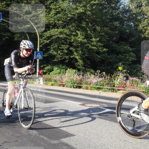 08.09.2024 - Stadtparktriathlon Zöllner http://msf.ph/oto/7039495 08.09.2024 09:21:08 Radfahren 3, 14, 52, 166 meine-sportfotos.de