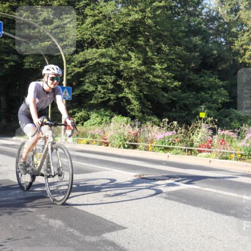 08.09.2024 - Stadtparktriathlon Zöllner http://msf.ph/oto/7039497 08.09.2024 09:21:10 Radfahren 3, 14, 52, 166 meine-sportfotos.de