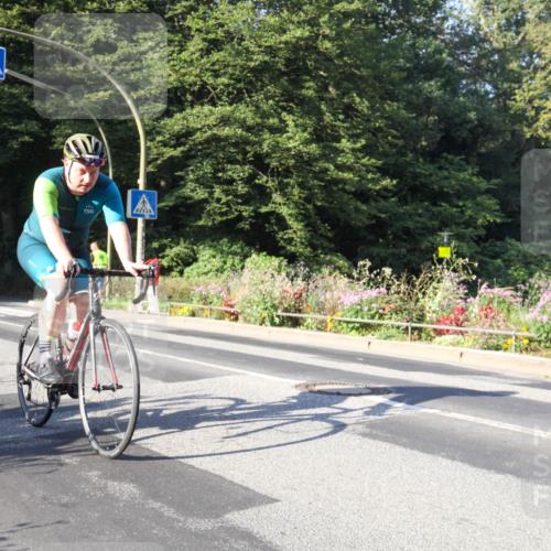 08.09.2024 - Stadtparktriathlon Zöllner http://msf.ph/oto/7039504 08.09.2024 09:21:22 Radfahren 64, 143, 162 meine-sportfotos.de