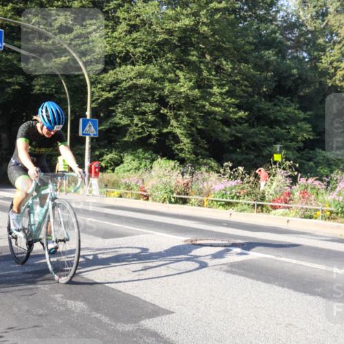 08.09.2024 - Stadtparktriathlon Zöllner http://msf.ph/oto/7039526 08.09.2024 09:22:01 Radfahren 67, 107, 164 meine-sportfotos.de