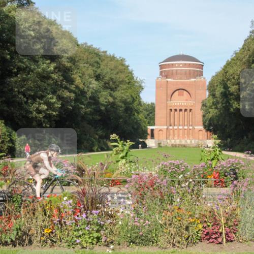 08.09.2024 - Stadtparktriathlon Zöllner http://msf.ph/oto/7039541 08.09.2024 09:34:42 Radfahren 135, 141 meine-sportfotos.de