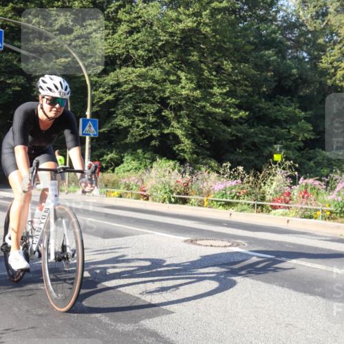 08.09.2024 - Stadtparktriathlon Zöllner http://msf.ph/oto/7039563 08.09.2024 09:24:02 Radfahren 153, 174 meine-sportfotos.de