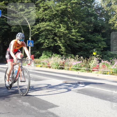 08.09.2024 - Stadtparktriathlon Zöllner http://msf.ph/oto/7039690 08.09.2024 09:28:34 Radfahren 143, 146 meine-sportfotos.de