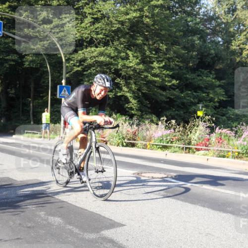 08.09.2024 - Stadtparktriathlon Zöllner http://msf.ph/oto/7039705 08.09.2024 09:29:15 Radfahren 121 meine-sportfotos.de