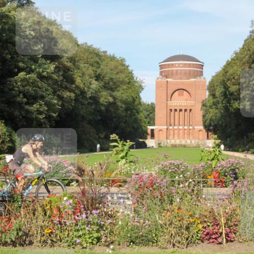 08.09.2024 - Stadtparktriathlon Zöllner http://msf.ph/oto/7039740 08.09.2024 09:43:43 Radfahren 141, 143 meine-sportfotos.de