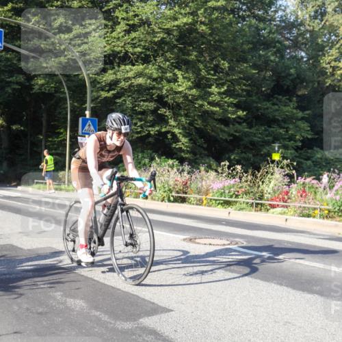 08.09.2024 - Stadtparktriathlon Zöllner http://msf.ph/oto/7039840 08.09.2024 09:34:43 Radfahren 135, 141 meine-sportfotos.de