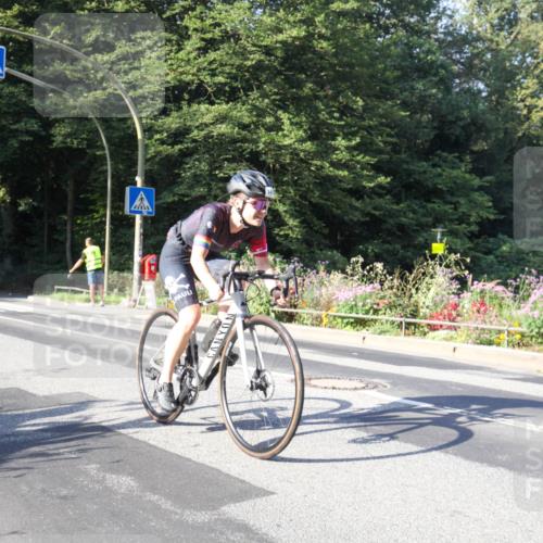 08.09.2024 - Stadtparktriathlon Zöllner http://msf.ph/oto/7039922 08.09.2024 09:39:24 Radfahren 140 meine-sportfotos.de