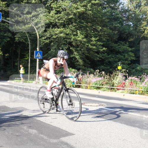 08.09.2024 - Stadtparktriathlon Zöllner http://msf.ph/oto/7040012 08.09.2024 09:43:41 Radfahren 141, 143 meine-sportfotos.de