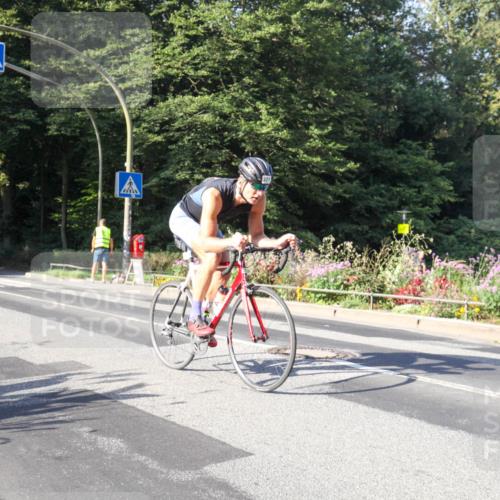 08.09.2024 - Stadtparktriathlon Zöllner http://msf.ph/oto/7040141 08.09.2024 09:48:25 Radfahren 221 meine-sportfotos.de
