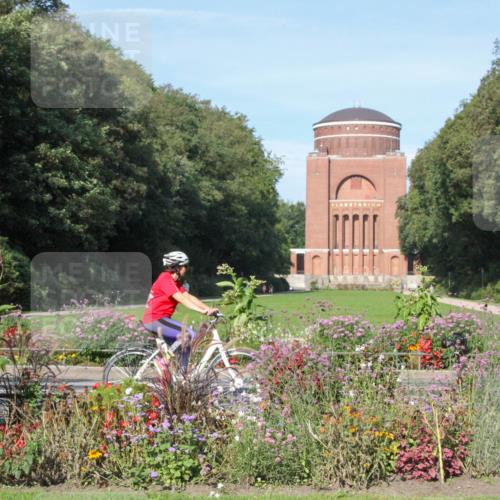08.09.2024 - Stadtparktriathlon Zöllner http://msf.ph/oto/7040144 08.09.2024 09:58:14 Radfahren 232, 233 meine-sportfotos.de