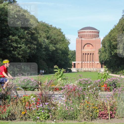 08.09.2024 - Stadtparktriathlon Zöllner http://msf.ph/oto/7040147 08.09.2024 09:58:16 Radfahren 232, 233 meine-sportfotos.de