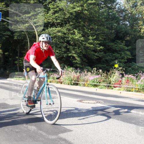 08.09.2024 - Stadtparktriathlon Zöllner http://msf.ph/oto/7040152 08.09.2024 09:49:03 Radfahren 201 meine-sportfotos.de