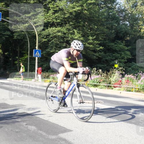 08.09.2024 - Stadtparktriathlon Zöllner http://msf.ph/oto/7040193 08.09.2024 09:50:58 Radfahren 211, 250, 256 meine-sportfotos.de
