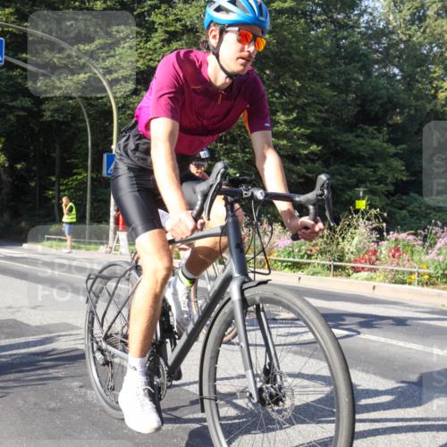 08.09.2024 - Stadtparktriathlon Zöllner http://msf.ph/oto/7040197 08.09.2024 09:50:59 Radfahren 211, 250, 256 meine-sportfotos.de