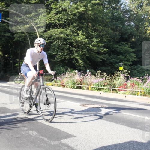 08.09.2024 - Stadtparktriathlon Zöllner http://msf.ph/oto/7040227 08.09.2024 09:52:13 Radfahren 188 meine-sportfotos.de