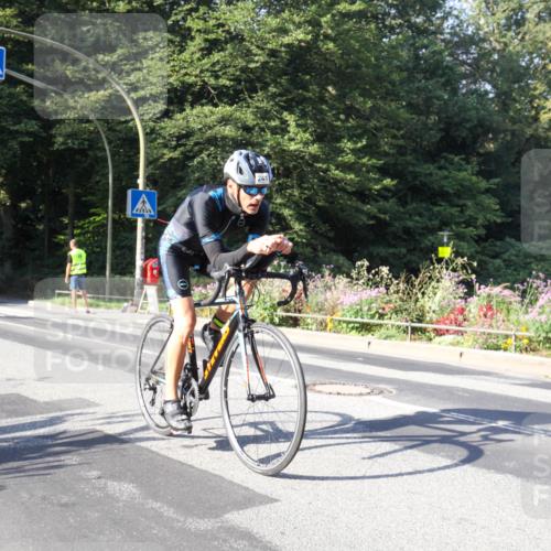 08.09.2024 - Stadtparktriathlon Zöllner http://msf.ph/oto/7040236 08.09.2024 09:52:37 Radfahren 241, 258 meine-sportfotos.de
