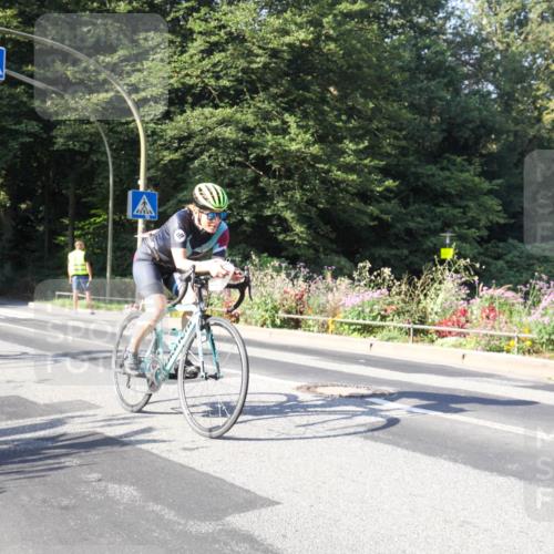 08.09.2024 - Stadtparktriathlon Zöllner http://msf.ph/oto/7040242 08.09.2024 09:52:41 Radfahren 220, 258, 262 meine-sportfotos.de
