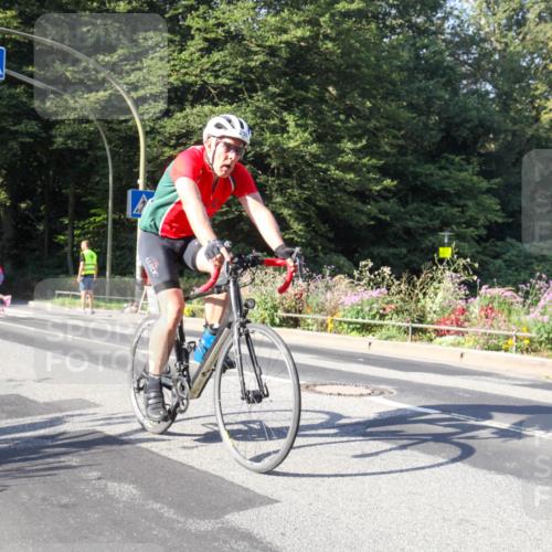 08.09.2024 - Stadtparktriathlon Zöllner http://msf.ph/oto/7040253 08.09.2024 09:53:00 Radfahren 230 meine-sportfotos.de