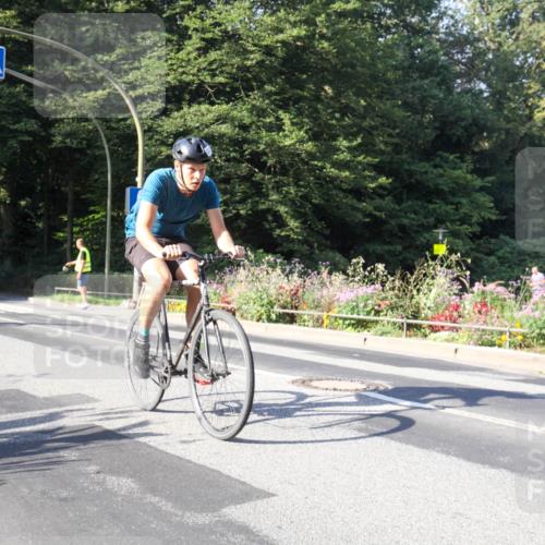 08.09.2024 - Stadtparktriathlon Zöllner http://msf.ph/oto/7040263 08.09.2024 09:53:27 Radfahren 196, 212, 222, 225 meine-sportfotos.de