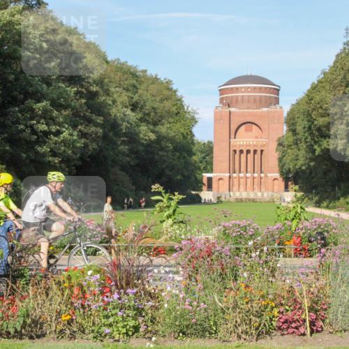 08.09.2024 - Stadtparktriathlon Zöllner http://msf.ph/oto/7040296 08.09.2024 10:02:14 Radfahren 254 meine-sportfotos.de