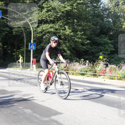 08.09.2024 - Stadtparktriathlon Zöllner http://msf.ph/oto/7040297 08.09.2024 09:54:27 Radfahren 186, 192, 195, 206, 228, 238, 244 meine-sportfotos.de