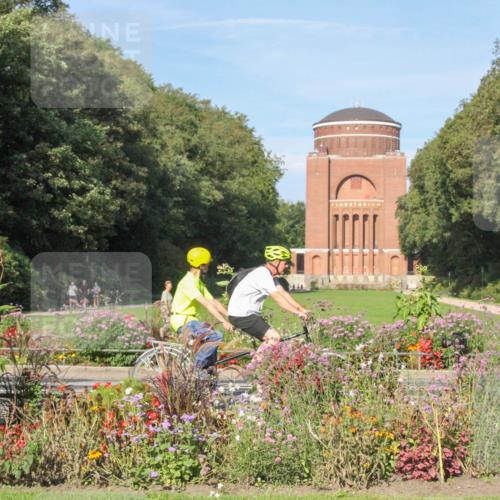 08.09.2024 - Stadtparktriathlon Zöllner http://msf.ph/oto/7040299 08.09.2024 10:02:14 Radfahren 254 meine-sportfotos.de