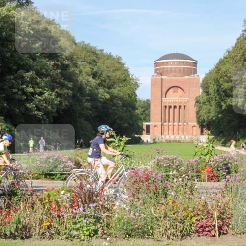 08.09.2024 - Stadtparktriathlon Zöllner http://msf.ph/oto/7040309 08.09.2024 10:02:22 Radfahren 182, 247, 252 meine-sportfotos.de