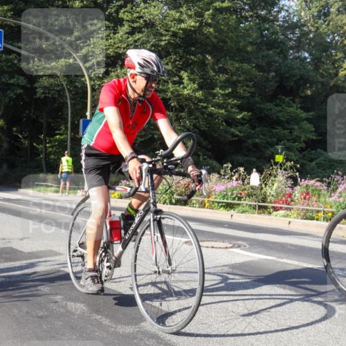 08.09.2024 - Stadtparktriathlon Zöllner http://msf.ph/oto/7040332 08.09.2024 09:56:19 Radfahren 209, 231 meine-sportfotos.de