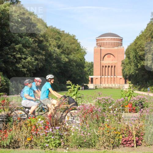 08.09.2024 - Stadtparktriathlon Zöllner http://msf.ph/oto/7040349 08.09.2024 10:03:12 Radfahren 183, 199, 219, 248, 251 meine-sportfotos.de