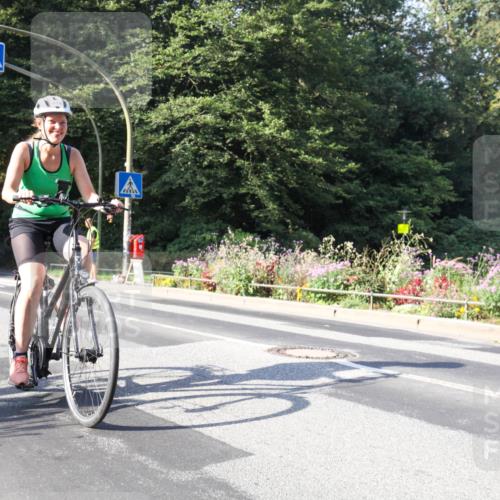 08.09.2024 - Stadtparktriathlon Zöllner http://msf.ph/oto/7040350 08.09.2024 09:57:10 Radfahren 205, 218, 246 meine-sportfotos.de