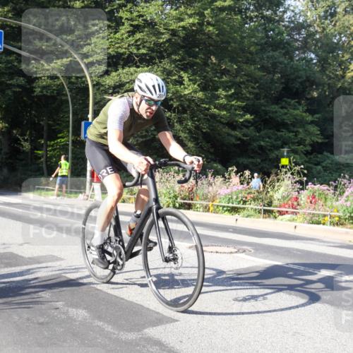 08.09.2024 - Stadtparktriathlon Zöllner http://msf.ph/oto/7040363 08.09.2024 09:57:52 Radfahren 200, 211 meine-sportfotos.de
