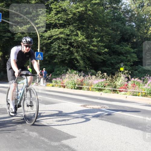 08.09.2024 - Stadtparktriathlon Zöllner http://msf.ph/oto/7040429 08.09.2024 10:00:00 Radfahren 204, 215, 259, 262 meine-sportfotos.de