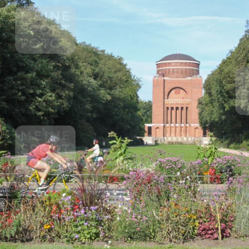 08.09.2024 - Stadtparktriathlon Zöllner http://msf.ph/oto/7040464 08.09.2024 10:07:35 Radfahren 250, 259 meine-sportfotos.de