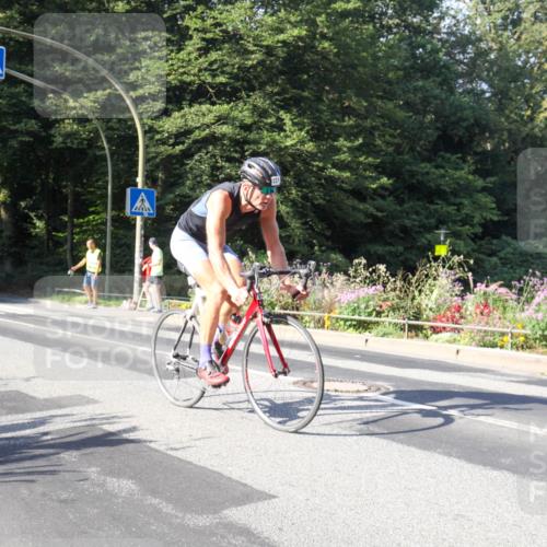 08.09.2024 - Stadtparktriathlon Zöllner http://msf.ph/oto/7040467 08.09.2024 10:01:02 Radfahren 213, 221, 225 meine-sportfotos.de