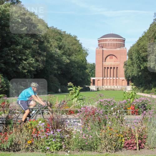 08.09.2024 - Stadtparktriathlon Zöllner http://msf.ph/oto/7040475 08.09.2024 10:07:46 Radfahren 204, 243 meine-sportfotos.de