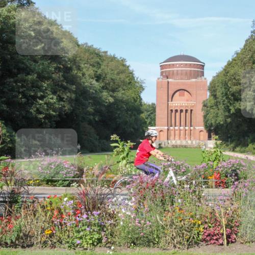 08.09.2024 - Stadtparktriathlon Zöllner http://msf.ph/oto/7040489 08.09.2024 10:08:06 Radfahren 233 meine-sportfotos.de
