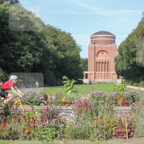 08.09.2024 - Stadtparktriathlon Zöllner http://msf.ph/oto/7040512 08.09.2024 10:08:43 Radfahren 205, 229, 238 meine-sportfotos.de