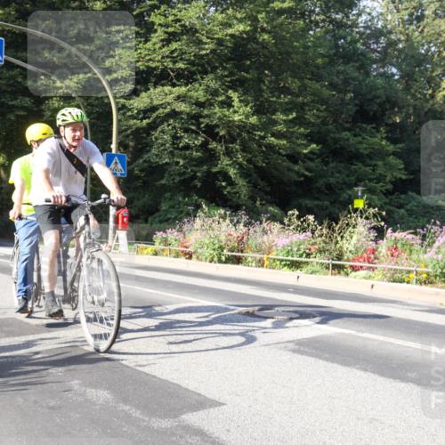 08.09.2024 - Stadtparktriathlon Zöllner http://msf.ph/oto/7040513 08.09.2024 10:02:13 Radfahren 196, 254 meine-sportfotos.de