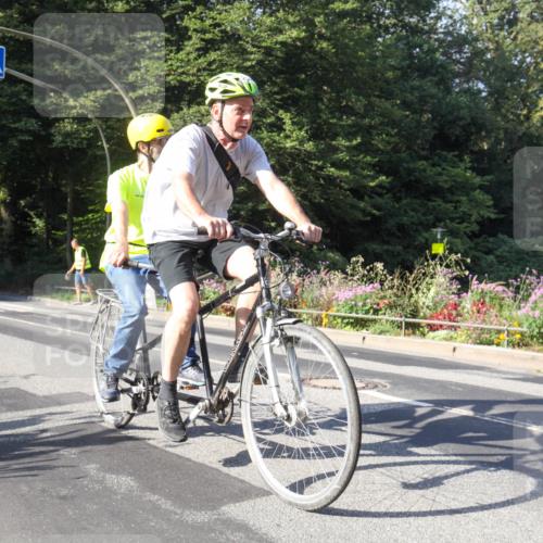08.09.2024 - Stadtparktriathlon Zöllner http://msf.ph/oto/7040515 08.09.2024 10:02:14 Radfahren 254 meine-sportfotos.de